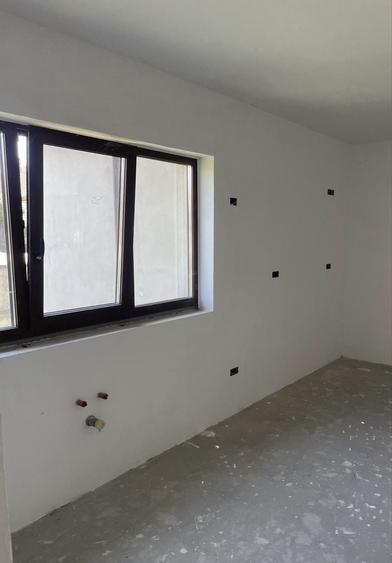 Casă cu 3 camere în Giroc