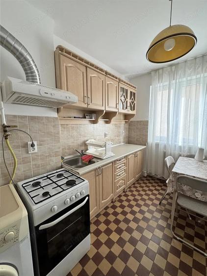 Apartament cu 3 camere decomandat în Kogălniceanu