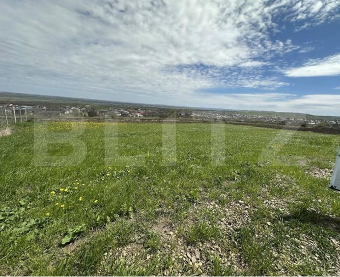 Teren de vanzare intravilan, 10 ari, zona Bosanci - 2