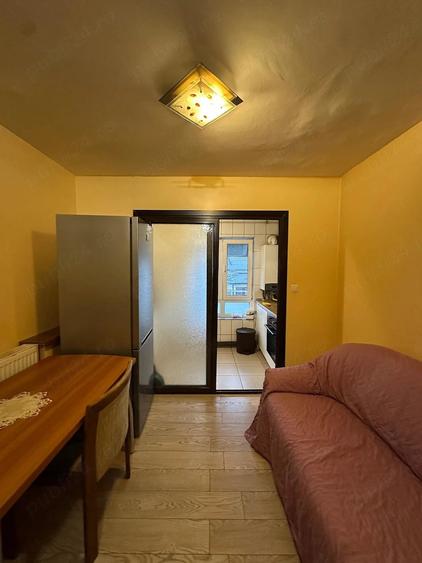 Apartament cu balcon 2 camere Zona Centrala - 2