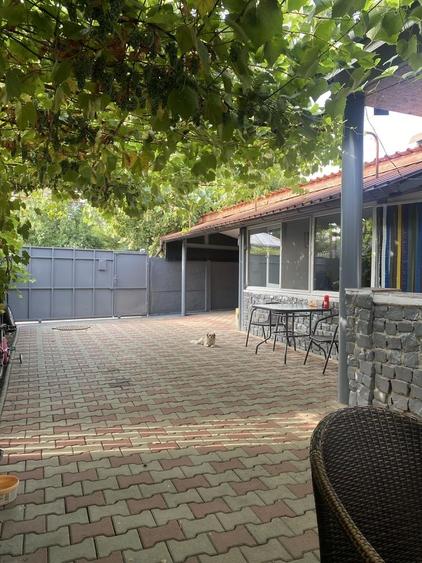 Casă cu 3 camere în Central