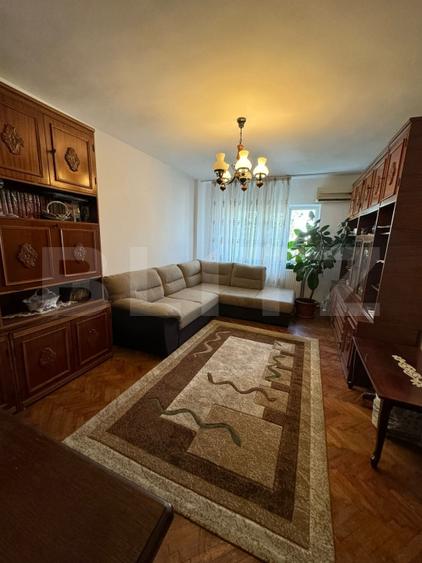 Apartament cu 2 camere decomandat, mobilat în Micro 8