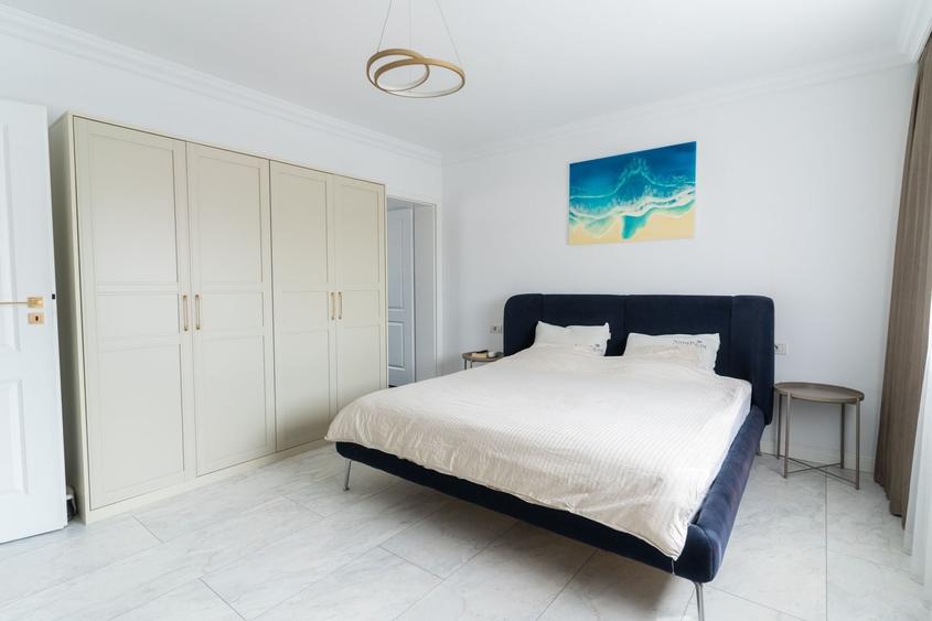 Duplex cu 5 camere cu Canalizare în Mehala