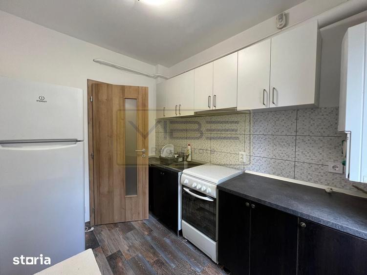 Apartament cu 2 camere decomandat în Podu Roș