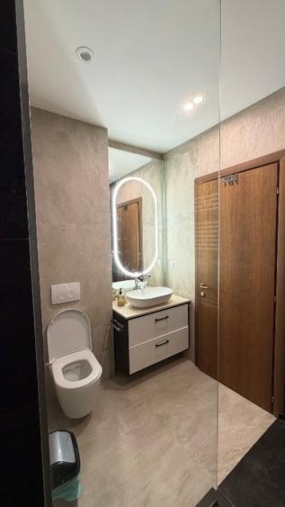 Apartament cu 3 camere decomandat, mobilat în Central