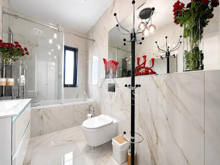 Apartament cu 3 camere semidecomandat în Giroc