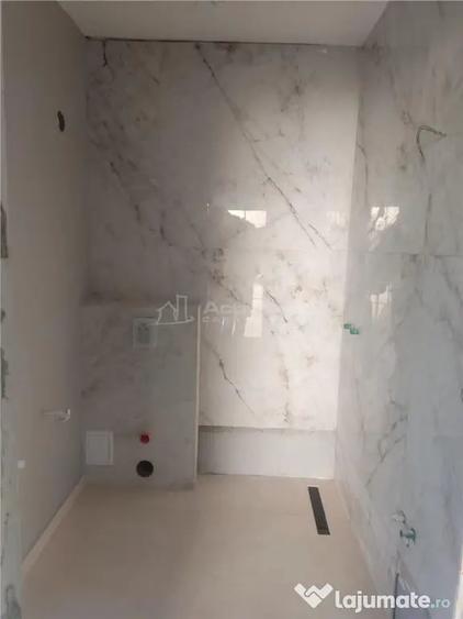 Casă cu 4 camere cu Teren 320 Mp în Central
