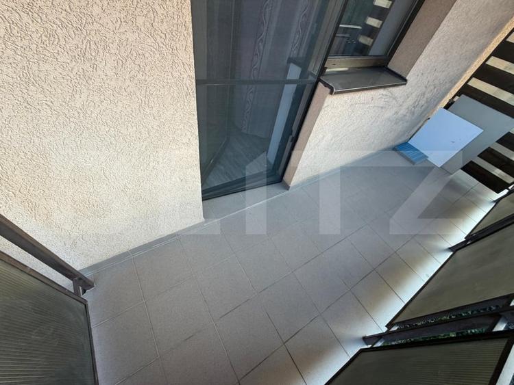 Apartament cu 2 camere semidecomandat, mobilat în Florești