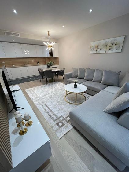 Apartament cu 3 camere decomandat, mobilat în Pipera