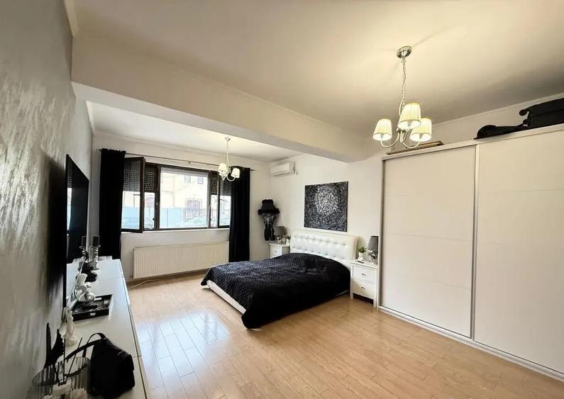 Apartament cu 2 camere semidecomandat în 1 Mai