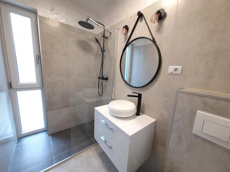 Casă cu 3 camere cu Teren 45 Mp în Dumbrăvița