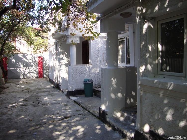 Casă cu 7 camere cu Teren 338 Mp în Central