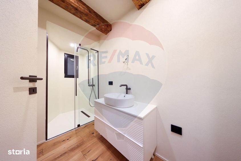 Apartament cu 3 camere în Centrul Istoric