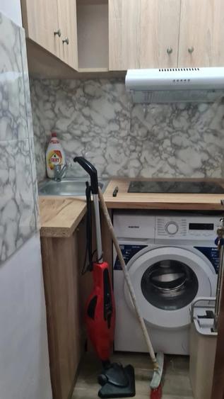 Garsonieră decomandată în Central