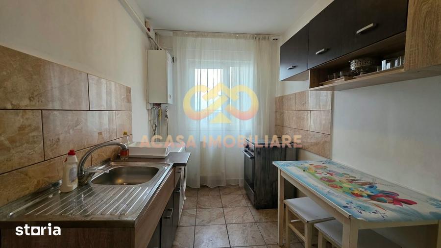 Apartament cu 2 camere decomandat în Nicolina