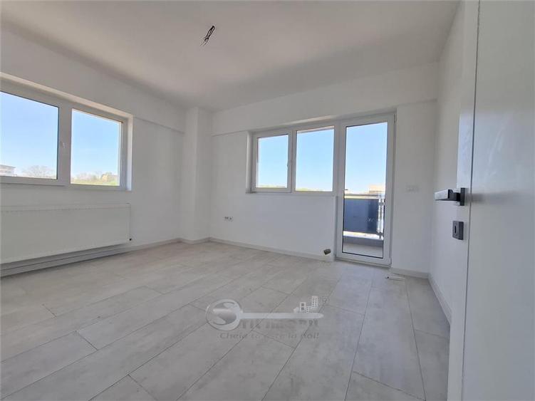 Apartament cu 3 camere decomandat în Galata