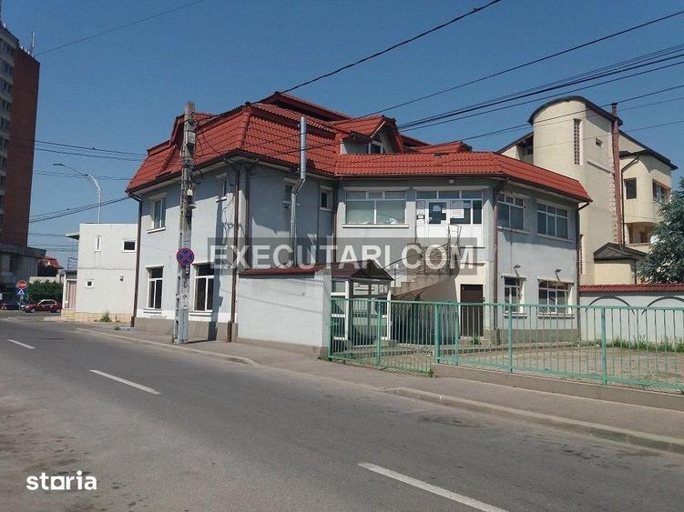 Spațiu comercial, de 600 mp, în Central
