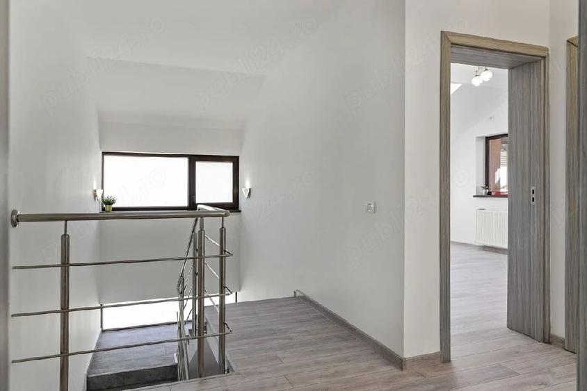 Casă cu Teren 1280 Mp în Ciorogârla