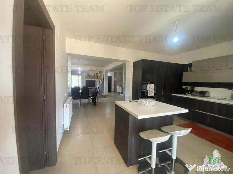 Casă cu 5 camere cu Teren 1045 Mp în Arsa