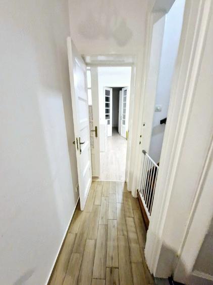 Casă cu 3 camere cu Teren 180 Mp în Vatra Luminoasă