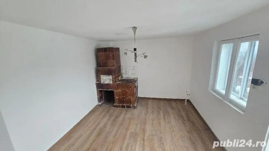 Casă cu 2 camere în Central