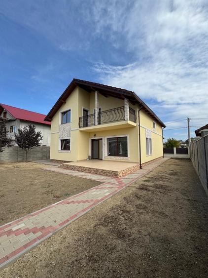 Casă individuală cu 5 camere cu Teren 509 Mp în Ghiroda