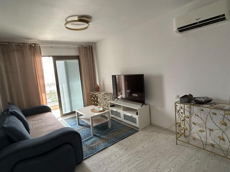 Apartament cu 2 camere decomandat în Obor