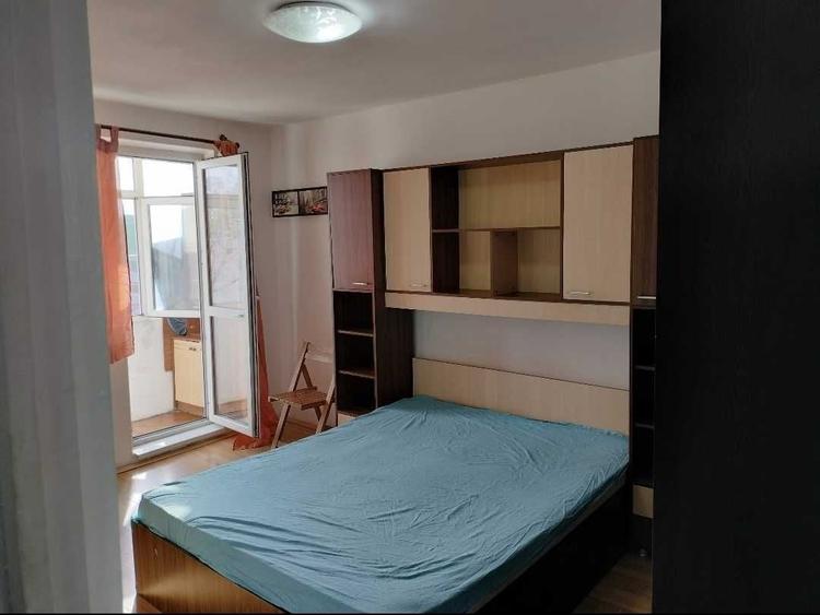 Garsonieră semidecomandată în Podu Roș