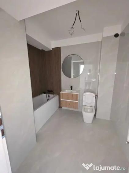 Apartament cu 2 camere semidecomandat în Florești