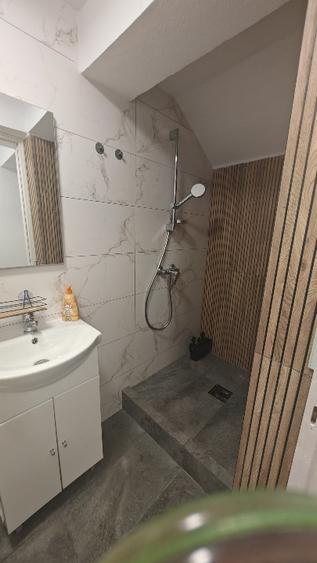 Apartament cu 2 camere semidecomandat în Brașovul Vechi