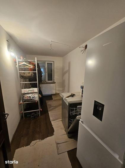 Casă cu 4 camere cu Teren 2044 Mp în Băiculești