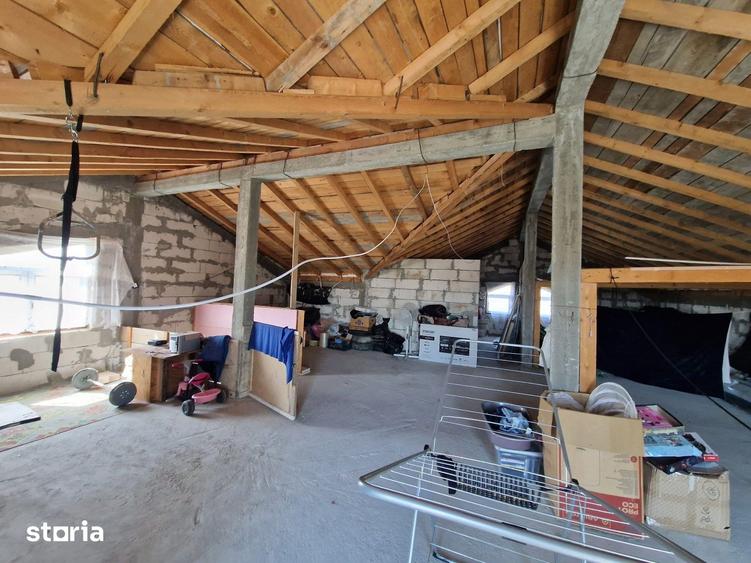 Mihailesti, vanzare vila P+M, 258mp, teren 912mp. - 1