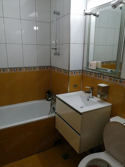 Apartament cu 3 camere decomandat în Ultracentral