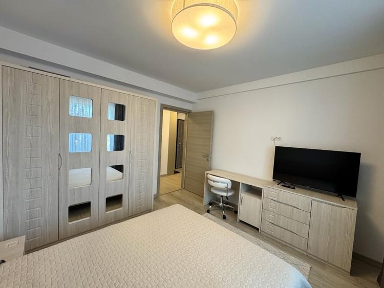 Apartament cu 2 camere decomandat, mobilat în Exterior Est