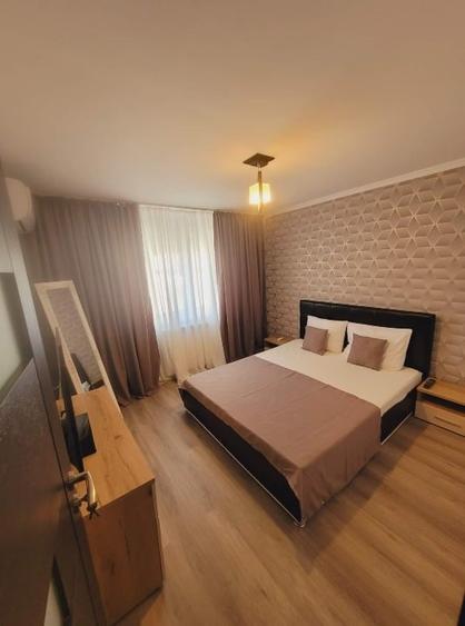 Apartament cu 3 camere decomandat, mobilat în Tomis III