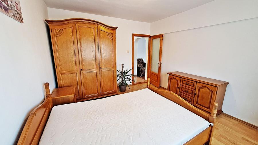 Apartament cu 2 camere semidecomandat, mobilat în Răcădău