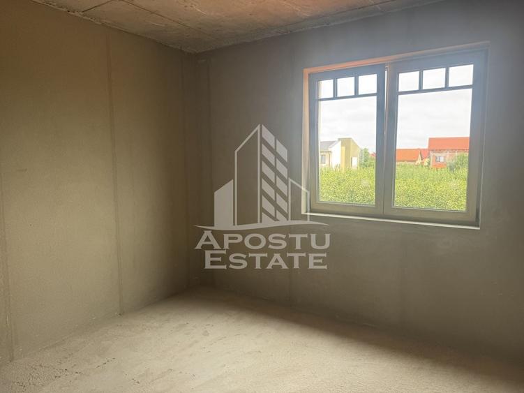 Duplex cu 4 camere cu Canalizare în Fabric