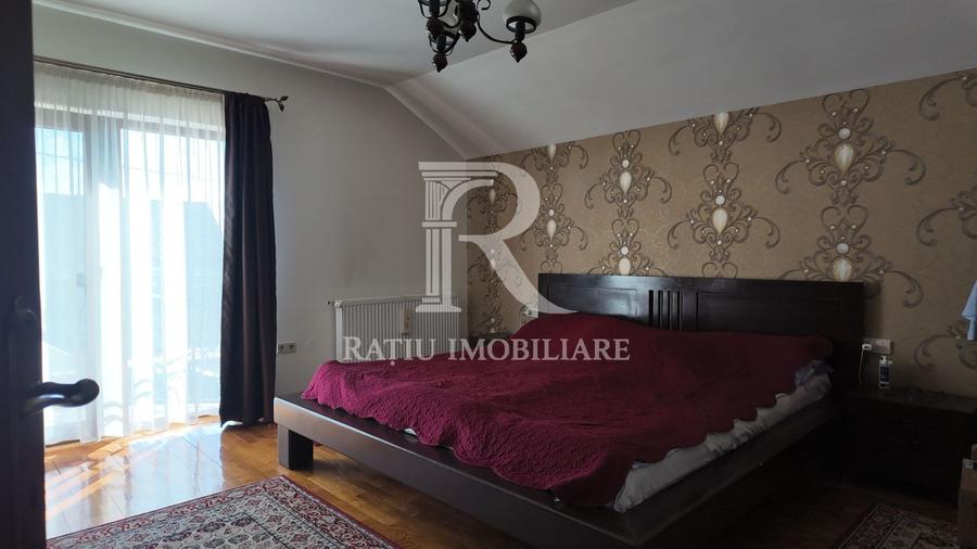 Casă individuală cu 4 camere cu Canalizare în Sântandrei