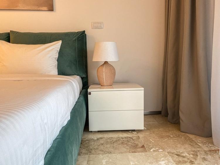 Apartament cu 2 camere decomandat, mobilat în Central