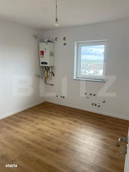 Casă cu 4 camere în Ipotești