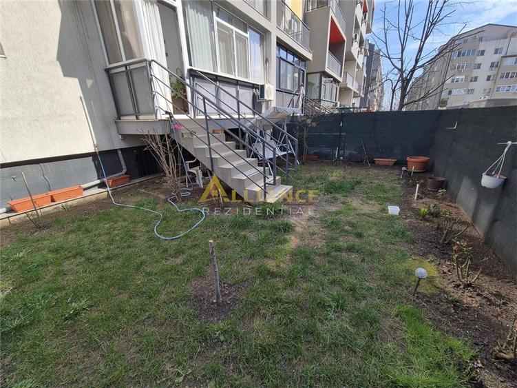 Apartament cu 2 camere decomandat în Berceni