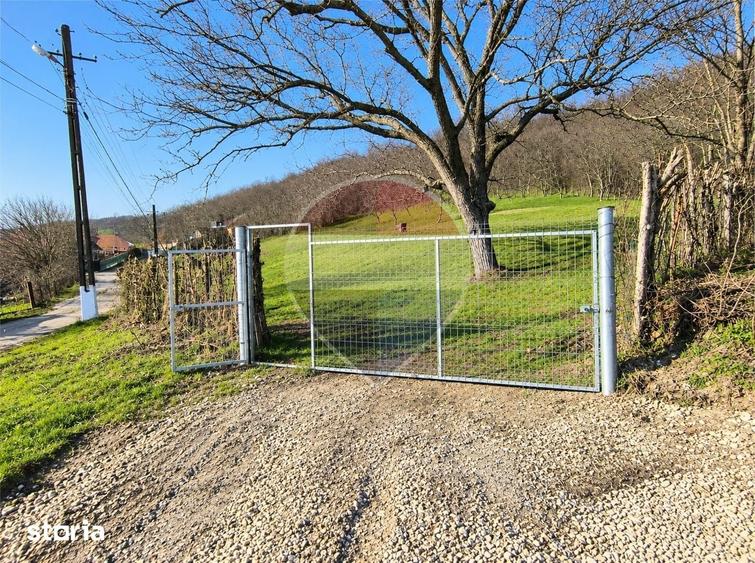 Teren de 2853 mp, în Urechești