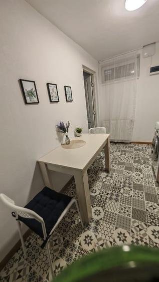 Apartament cu 2 camere semidecomandat în Brașovul Vechi
