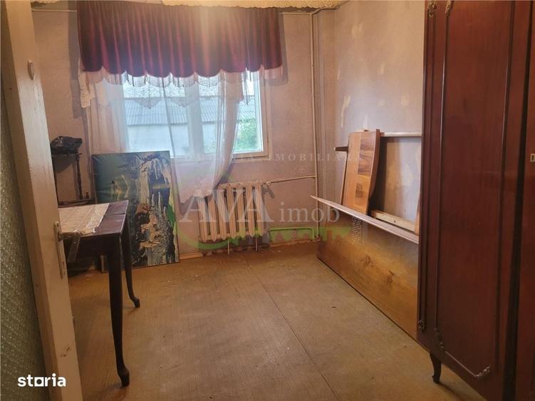 Apartament cu 3 camere decomandat în Narcisa