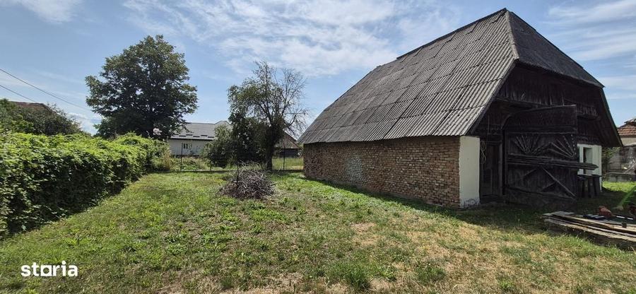 Casă cu 3 camere în Gârdani