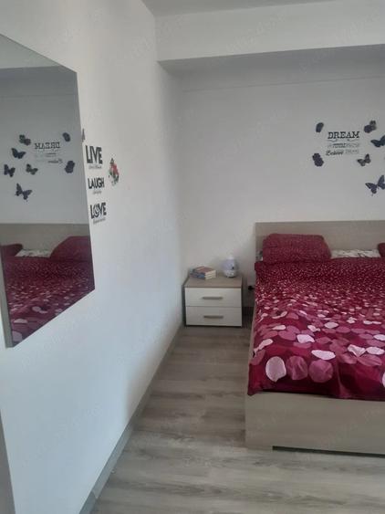 Apartament cu 2 camere semidecomandat în Fundeni