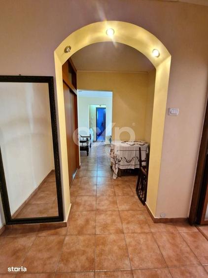 Apartament cu 3 camere în Ulmi