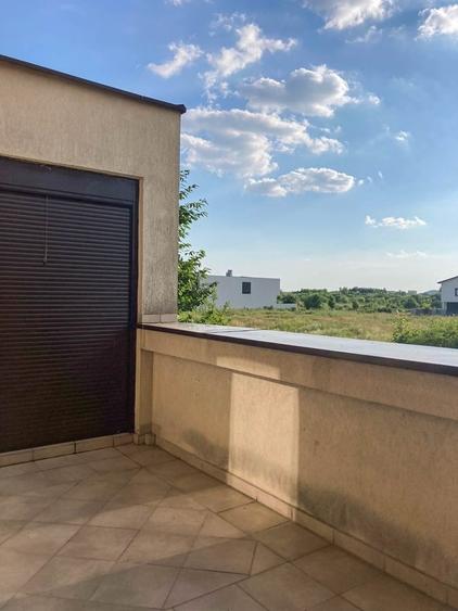 Apartament cu 2 camere decomandat în Băneasa