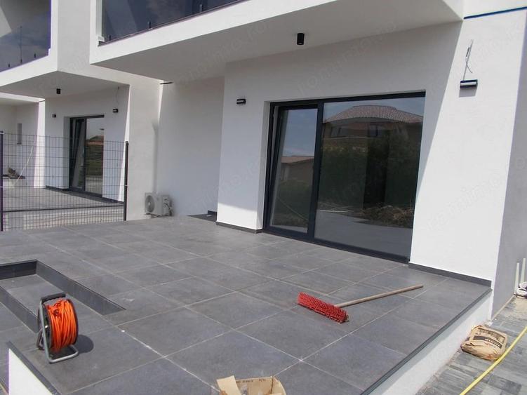 Triplex, P+E, Sacalaz, 3 si 2 dormitoare, living, la cheie, 105 si 86mp, com=0% - 10