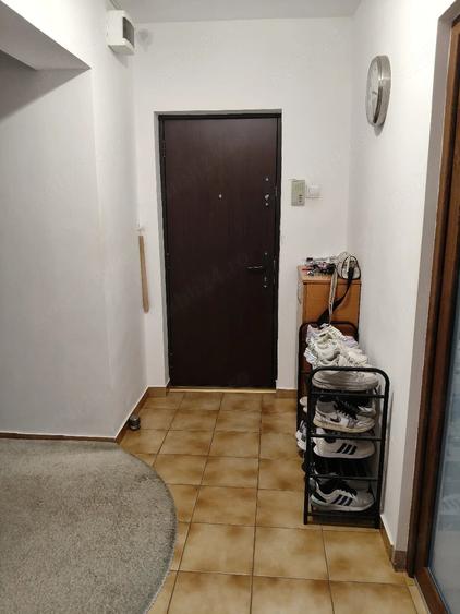 Apartament cu 4 camere decomandat în Berceni